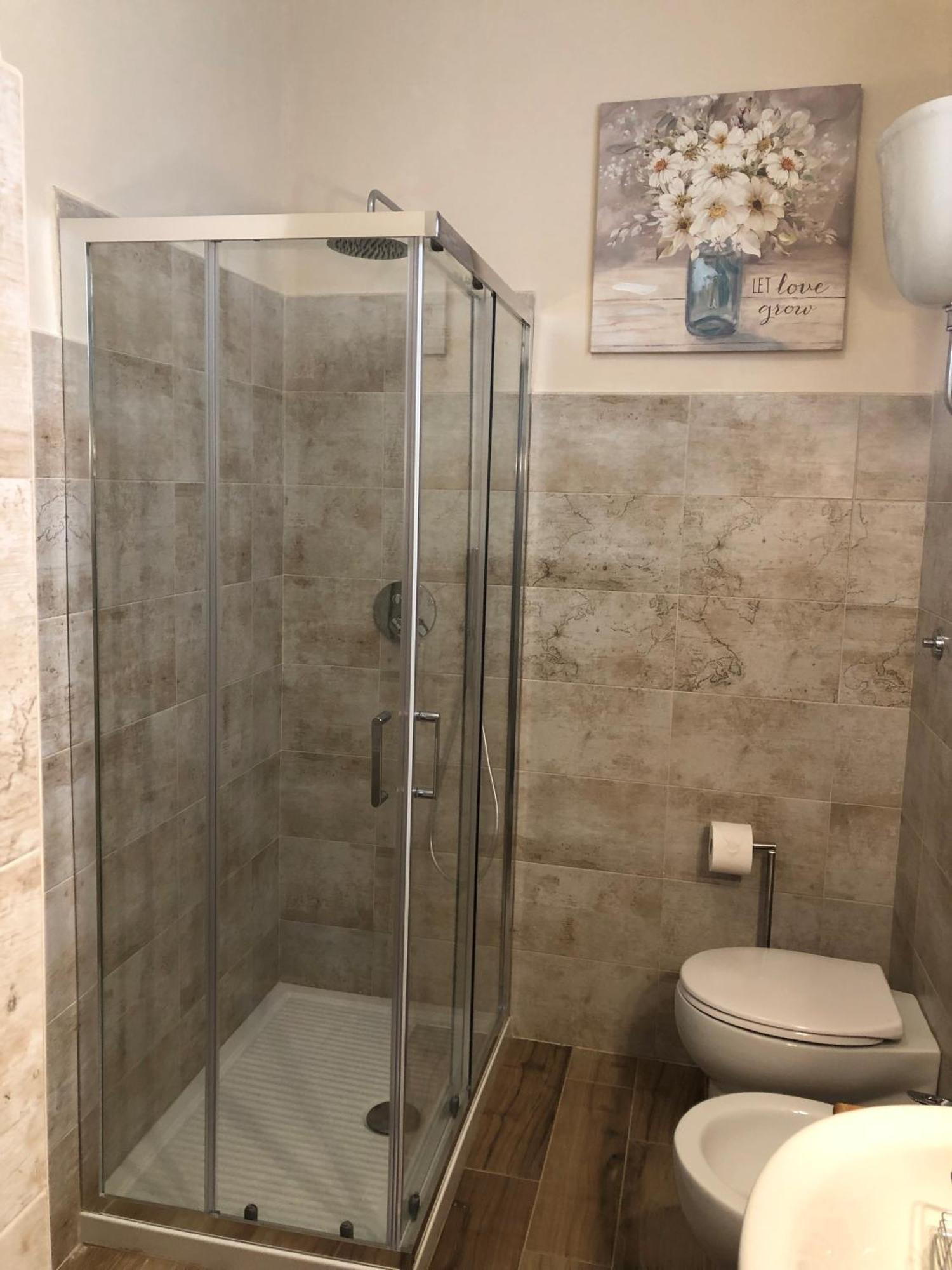 Casa Di Giose Con Garage Apartment Капрарола Екстериор снимка