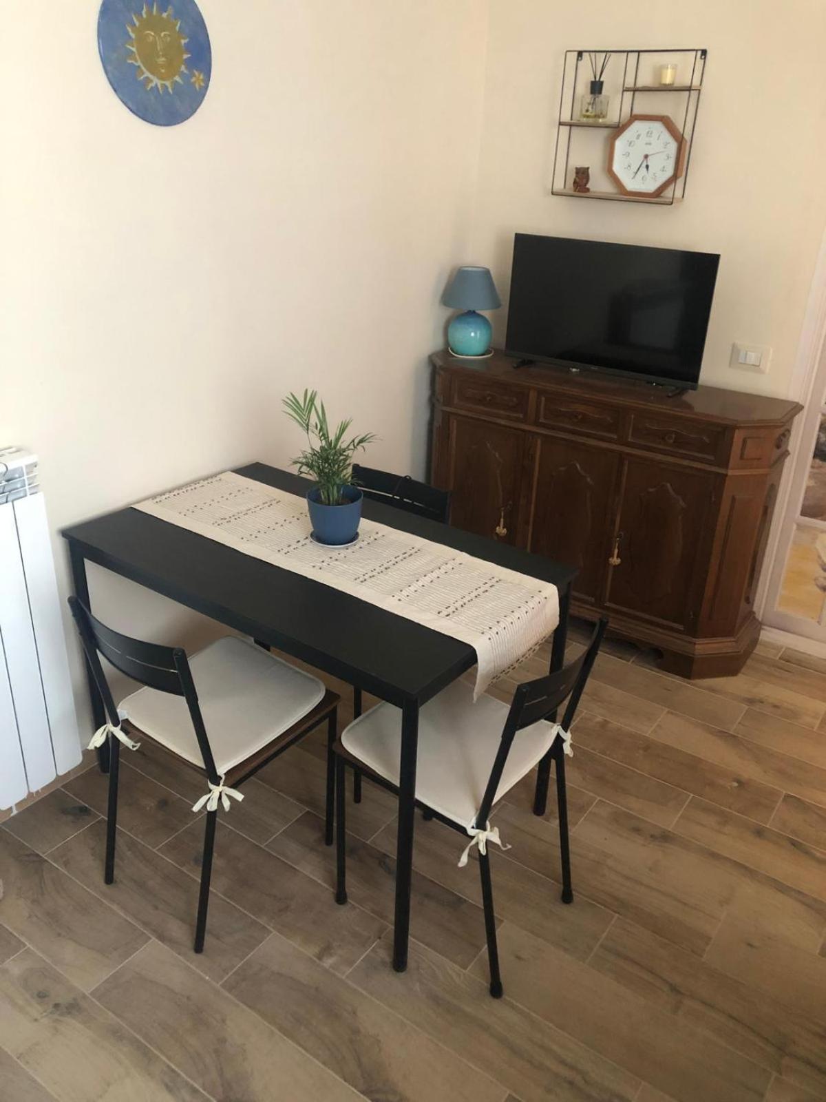 Casa Di Giose Con Garage Apartment Капрарола Екстериор снимка